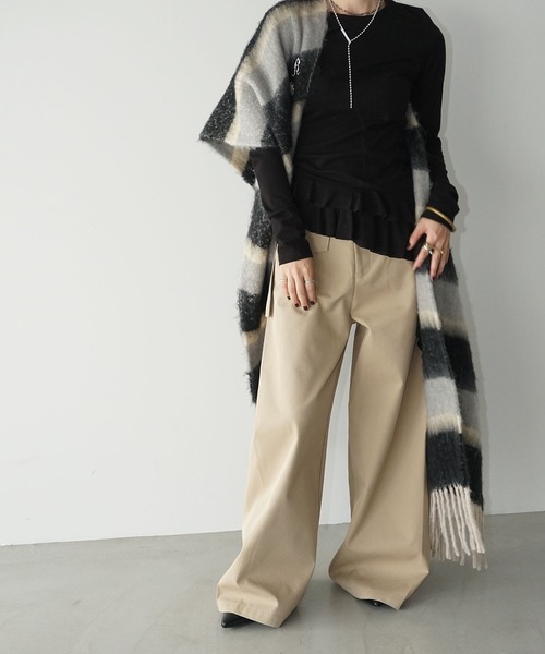 chuclla（チュクラ）の「アシンメトリーフリルトップス chw25a115（Tシャツ/カットソー・レディース・ブラック/ホワイト・FREE）」の10枚目の写真