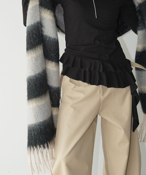 chuclla（チュクラ）の「アシンメトリーフリルトップス chw25a115（Tシャツ/カットソー・レディース・ブラック/ホワイト・FREE）」の13枚目の写真