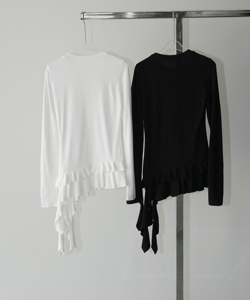 chuclla（チュクラ）の「アシンメトリーフリルトップス chw25a115（Tシャツ/カットソー・レディース・ブラック/ホワイト・FREE）」の20枚目の写真