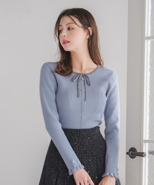 MISCH MASCH(ミッシュマッシュ)の「フリル袖配色リボンニット(ニット/セーター・レディース・ブラック/ブルー/ベージュ/ホワイト・フリ-)」の5枚目の写真