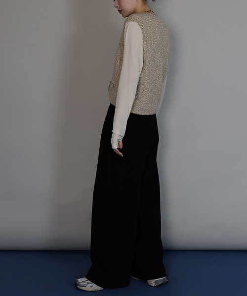 J by blue(ジェイバイブルー)の「タックスウェットパンツ(スウェットパンツ・レディース・アイボリー/ブラック/グレー・MEDIUM)」の5枚目の写真