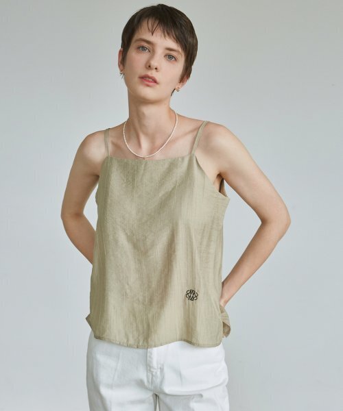 NICK&NICOLE（ニックアンドニコール）の「SEMI SATIN SLEEVELESS_BEIGE（Tシャツ/カットソー・レディース・その他・FREE）」の3枚目の写真