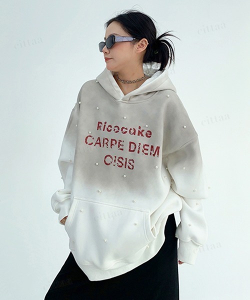Dalfwin(ダールフィン)の「韓国ファッション Ricecakeパールスタッズグラデーションデザインフーディー(パーカー・レディース・レッド/ホワイト/ネイビー・FREE)」の7枚目の写真