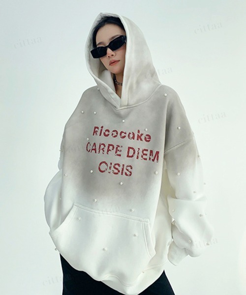 Dalfwin(ダールフィン)の「韓国ファッション Ricecakeパールスタッズグラデーションデザインフーディー(パーカー・レディース・レッド/ホワイト/ネイビー・FREE)」の12枚目の写真
