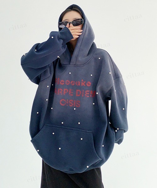 Dalfwin(ダールフィン)の「韓国ファッション Ricecakeパールスタッズグラデーションデザインフーディー(パーカー・レディース・レッド/ホワイト/ネイビー・FREE)」の18枚目の写真