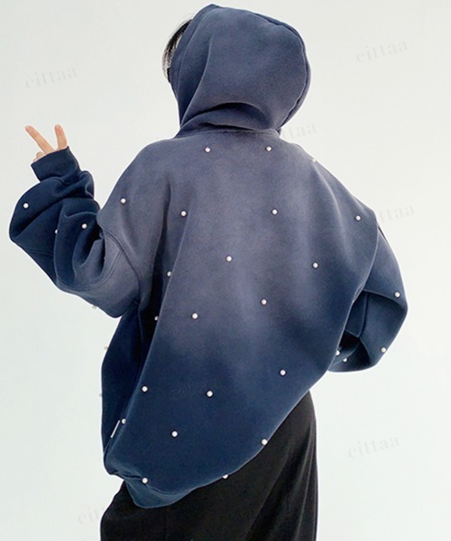 Dalfwin(ダールフィン)の「韓国ファッション Ricecakeパールスタッズグラデーションデザインフーディー(パーカー・レディース・レッド/ホワイト/ネイビー・FREE)」の22枚目の写真