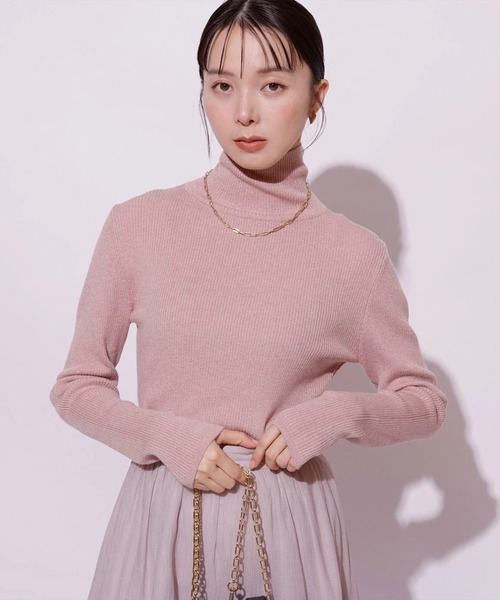 Mystrada（マイストラーダ）の「ラメタートルニット（ニット/セーター・レディース・ホワイト/ピンク/レッド/ブラック/ライトイエロー・38）」の4枚目の写真