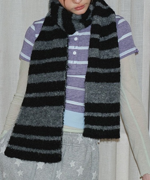 Vipoa（ヴィポア）の「ボーダーデザインロングマフラー（マフラー・レディース・グレー/ブルー/グリーン・FREE）」の2枚目の写真