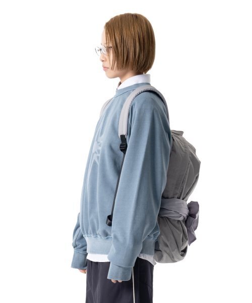 IUGAMAKARAS(イウガマカラス)の「Pigment Dyed Sweatshirt (Turkish Blue)(スウェット・レディース・その他・1/2/3)」の2枚目の写真