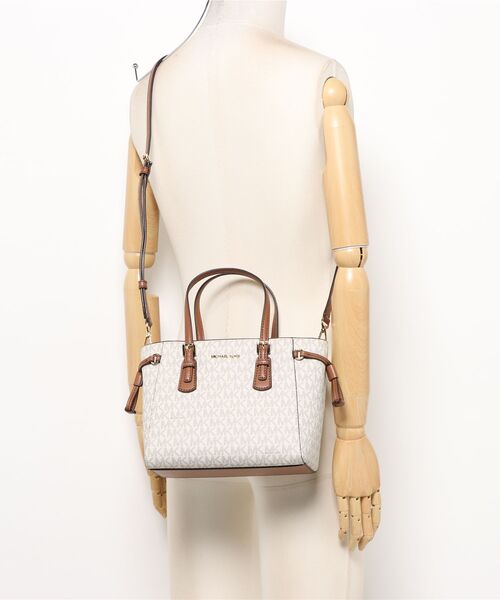 MICHAEL KORS（マイケルコース）の「VOYAGER XS CONV TZ TOTE トートバッグ（トートバッグ・レディース・ホワイト系・FREE）」の2枚目の写真