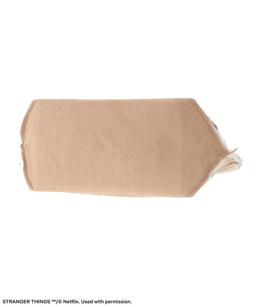 Green Parks(グリーンパークス)の「■STRANGER THINGS×MINNETONKA フェイクスウェードボアバッグ(トートバッグ・レディース・ベージュ/チャコールグレー・FREE)」の5枚目の写真