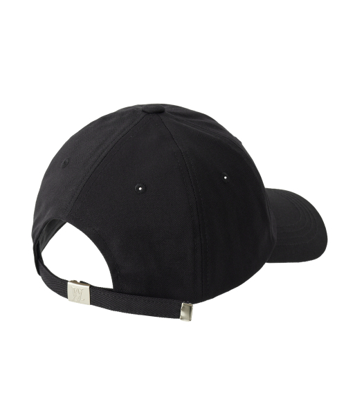 WOOALONG（ウアロン）の「Signature Logo ball cap - BLACK（キャップ・レディース・ブラック・MEDIUM/SMALL）」の2枚目の写真