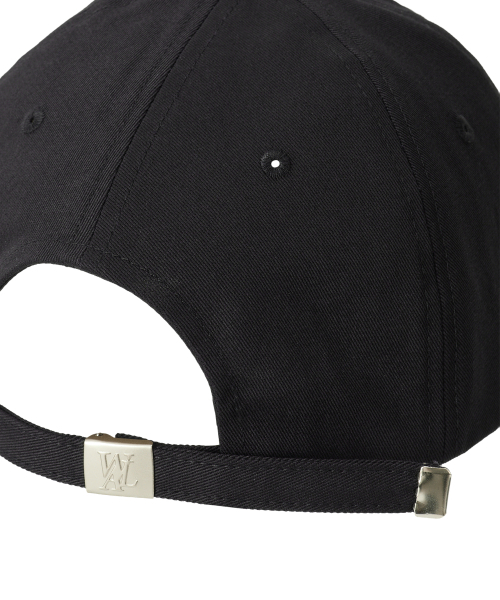 WOOALONG（ウアロン）の「Signature Logo ball cap - BLACK（キャップ・レディース・ブラック・MEDIUM/SMALL）」の4枚目の写真