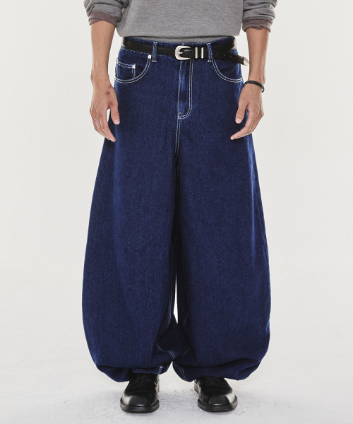 KICHUL(キチョル)の「Light Cotton Balloon fit denim pants (Indigo)(デニムパンツ・メンズ・その他・LARGE/MEDIUM/SMALL/X-SMALL)」の1枚目の写真