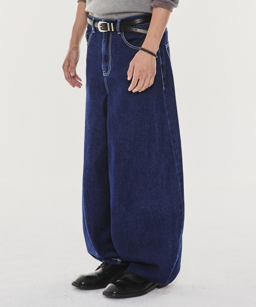 KICHUL(キチョル)の「Light Cotton Balloon fit denim pants (Indigo)(デニムパンツ・メンズ・その他・LARGE/MEDIUM/SMALL/X-SMALL)」の2枚目の写真