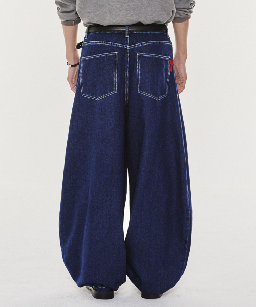 KICHUL(キチョル)の「Light Cotton Balloon fit denim pants (Indigo)(デニムパンツ・メンズ・その他・LARGE/MEDIUM/SMALL/X-SMALL)」の3枚目の写真