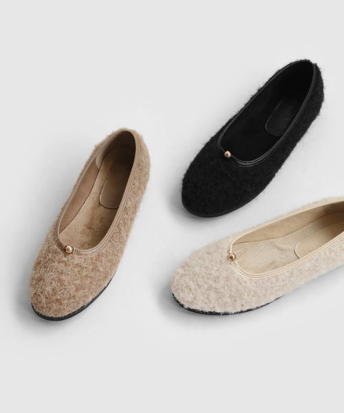 SAPPUN（サプン）の「Bellami ファー裏地 フラットシューズ (1cm)（バレエシューズ・レディース・アイボリー/ベージュ/ブラック・24.5cm/25cm/25.5cm/22.5cm/23cm/23.5cm/24cm）」の4枚目の写真