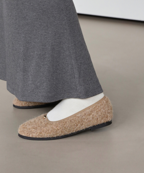 SAPPUN（サプン）の「Bellami ファー裏地 フラットシューズ (1cm)（バレエシューズ・レディース・アイボリー/ベージュ/ブラック・24.5cm/25cm/25.5cm/22.5cm/23cm/23.5cm/24cm）」の6枚目の写真