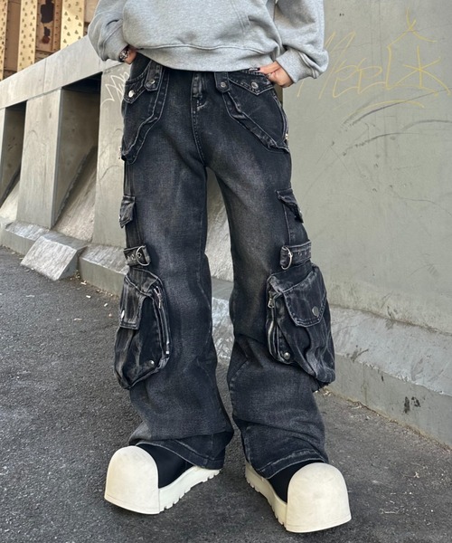 KsG（ケーエスジー）の「サイドベルトマルチポケットパンツ（デニムパンツ・レディース・ブラック/ブルー・X-LARGE/SMALL/MEDIUM/LARGE）」の2枚目の写真