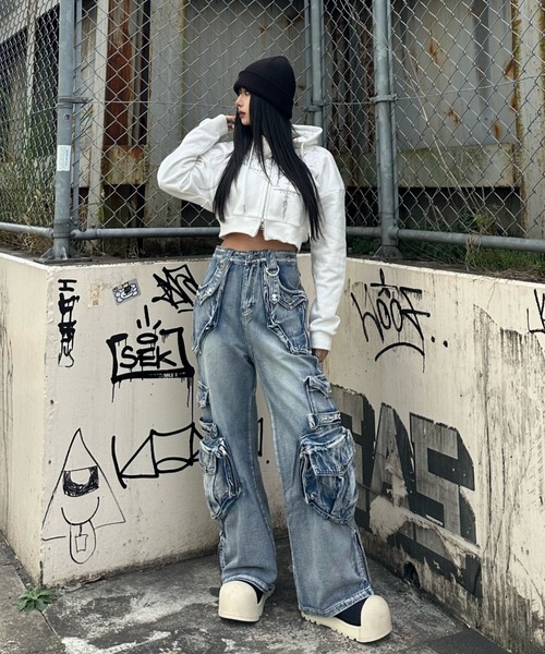 KsG（ケーエスジー）の「サイドベルトマルチポケットパンツ（デニムパンツ・レディース・ブラック/ブルー・X-LARGE/SMALL/MEDIUM/LARGE）」の7枚目の写真