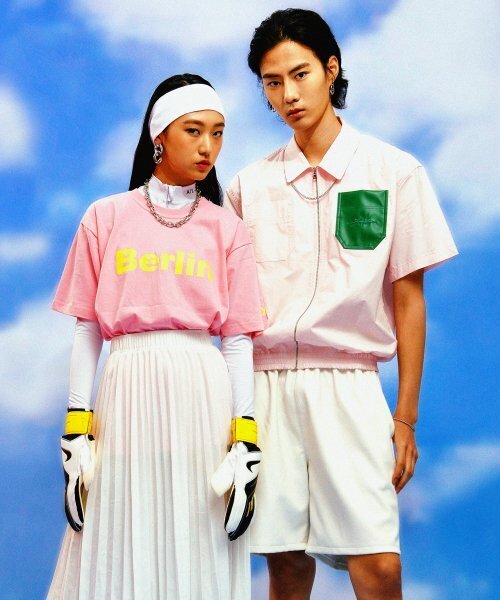 COME（シーオーエムイー）の「[UNISEX] Short Sleeve Bomber Jacket (Pink)（ブルゾン・レディース・その他・1(M)）」の2枚目の写真