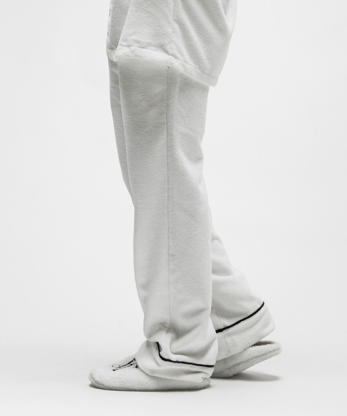 VANQUISH（ヴァンキッシュ）の「VANQUISH / ヴァンキッシュ パイル ロングパンツ（その他パンツ・メンズ・ホワイト/ブラック・L/M）」の13枚目の写真