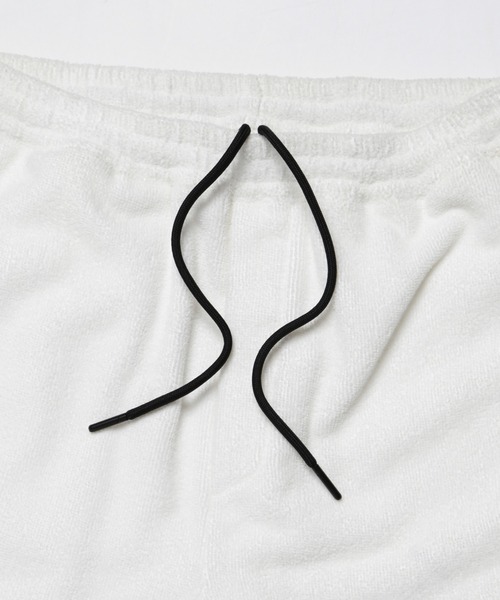 VANQUISH（ヴァンキッシュ）の「VANQUISH / ヴァンキッシュ パイル ロングパンツ（その他パンツ・メンズ・ホワイト/ブラック・L/M）」の8枚目の写真