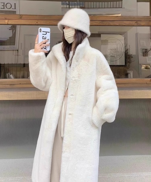 Ritzy(リッツィー)の「もこもこ オーバーサイズ 中綿チェスターコート(チェスターコート・レディース・ベージュ/モカ/ホワイト/ブラック・M)」の2枚目の写真