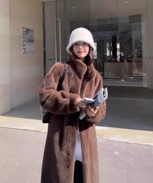 Ritzy(リッツィー)の「もこもこ オーバーサイズ 中綿チェスターコート(チェスターコート・レディース・ベージュ/モカ/ホワイト/ブラック・M)」の3枚目の写真