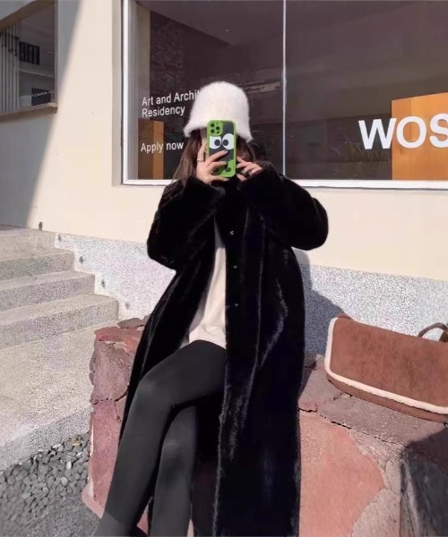 Ritzy(リッツィー)の「もこもこ オーバーサイズ 中綿チェスターコート(チェスターコート・レディース・ベージュ/モカ/ホワイト/ブラック・M)」の6枚目の写真