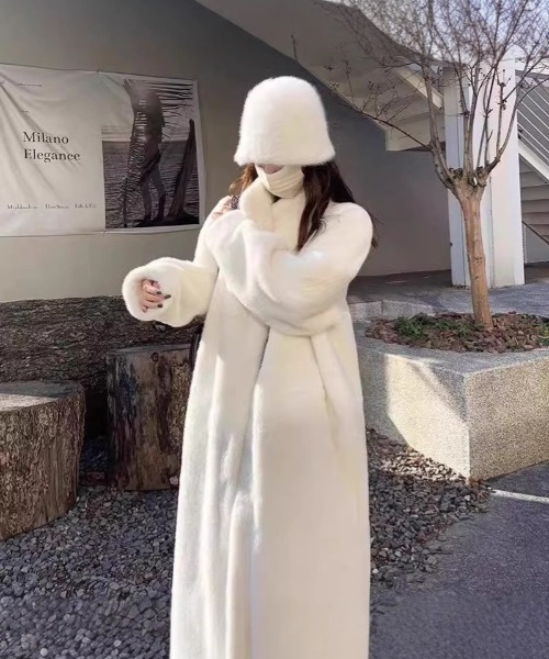 Ritzy(リッツィー)の「もこもこ オーバーサイズ 中綿チェスターコート(チェスターコート・レディース・ベージュ/モカ/ホワイト/ブラック・M)」の9枚目の写真