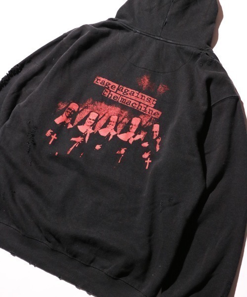THRIFTY LOOK(スリフティールック)の「THRIFTY LOOK / スリフティールック WORN-OUT 'RAGE AGAINST THE MACHINE' HOODIE レイジアゲインストザマシーン(パーカー・メンズ・ブラック/マルーン・LARGE/X-LARGE)」の11枚目の写真