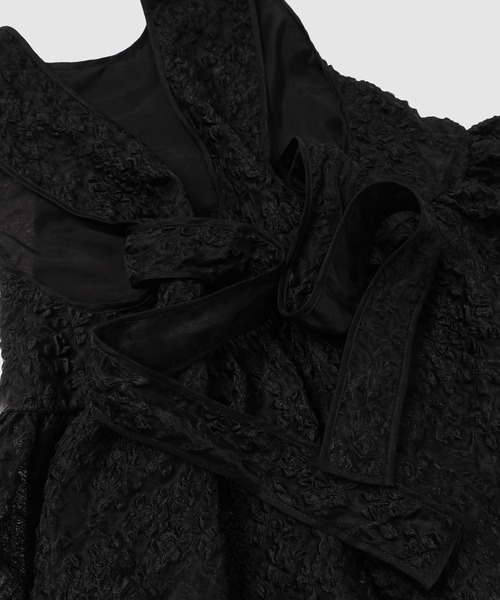 CECILIE BAHNSEN(セシリー バンセン)の「SLEEVELESS TOP WITH TIED RACER BACK(シャツ/ブラウス・レディース・ブラック・8/6)」の8枚目の写真