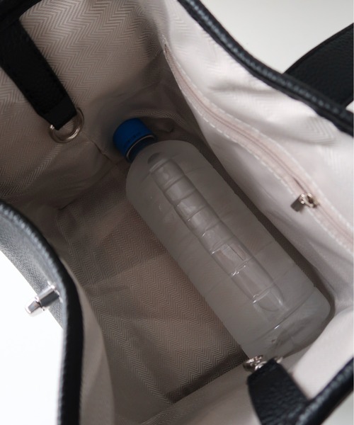 ANGIE（アンジー）の「【ポーチ付き】2WAY ショルダーバッグ（ショルダーバッグ・レディース・ブラック/ブラウン・FREE）」の11枚目の写真