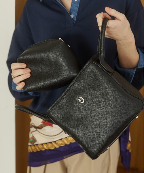 ANGIE（アンジー）の「【ポーチ付き】2WAY ショルダーバッグ（ショルダーバッグ・レディース・ブラック/ブラウン・FREE）」の3枚目の写真