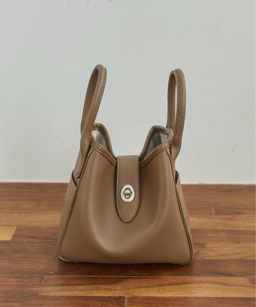 ANGIE（アンジー）の「【ポーチ付き】2WAY ショルダーバッグ（ショルダーバッグ・レディース・ブラック/ブラウン・FREE）」の18枚目の写真