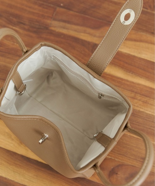 ANGIE（アンジー）の「【ポーチ付き】2WAY ショルダーバッグ（ショルダーバッグ・レディース・ブラック/ブラウン・FREE）」の20枚目の写真