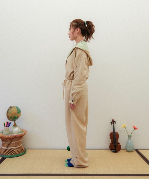 PAMM(パム)の「肌色のストライプジャンプスーツ(つなぎ/オールインワン・レディース・ベージュ系/グレー系・フリー)」の4枚目の写真