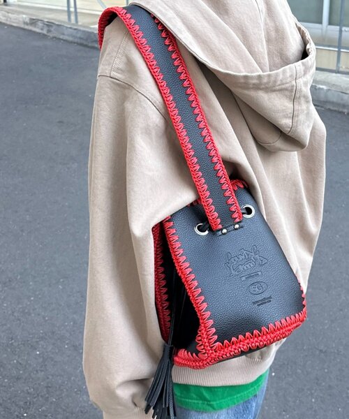 SOUNDSGOOOOD（サウンズグッド）の「【SOUNDS GOOOOD】ワンハンドルカガリワンショルダーレザーバッグ（トートバッグ・レディース・ブルー/ブラック・ONE SIZE）」の18枚目の写真