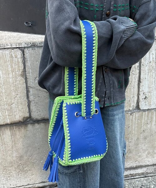 SOUNDSGOOOOD（サウンズグッド）の「【SOUNDS GOOOOD】ワンハンドルカガリワンショルダーレザーバッグ（トートバッグ・レディース・ブルー/ブラック・ONE SIZE）」の9枚目の写真