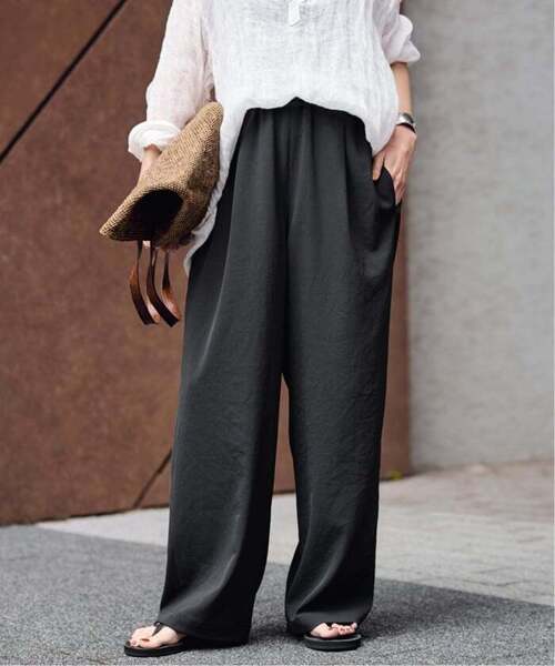 FRAMeWORK(フレームワーク)の「≪新色 / 追加≫ポリエステルツイルリラックスパンツ(その他パンツ・レディース・ベージュ/ホワイト系その他/ブラウン/ブラック・34/36/38/40)」の3枚目の写真