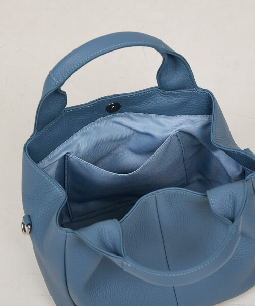 soeur（スール）の「Mellow/ソフトレザーオープントート/ミニ（トートバッグ・レディース・イエロー/ブラック/アイボリー/ブルー・フリー）」の14枚目の写真