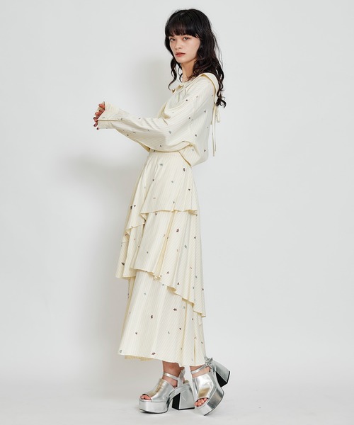 REDYAZEL（レディアゼル）の「【セットアップ可能】REDYAZELアルファベットロゴ刺繍ティアードロングスカート（スカート・レディース・サックスブルー/ネイビー/イエロー・FREE）」の8枚目の写真