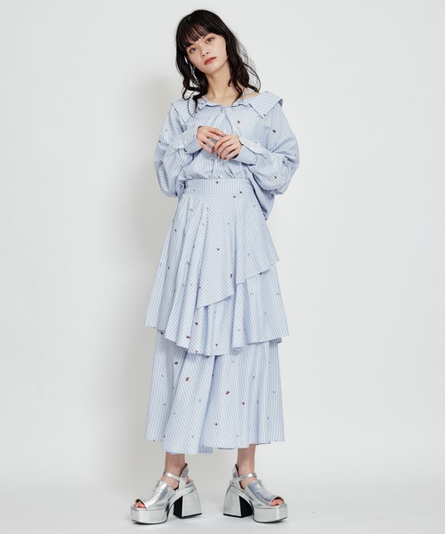 REDYAZEL（レディアゼル）の「【セットアップ可能】REDYAZELアルファベットロゴ刺繍ティアードロングスカート（スカート・レディース・サックスブルー/ネイビー/イエロー・FREE）」の18枚目の写真