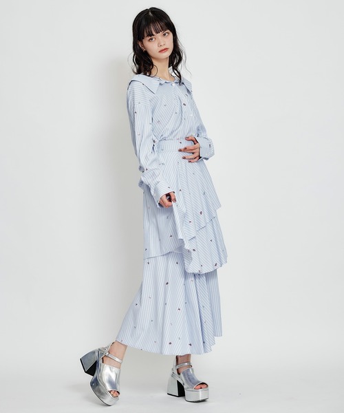 REDYAZEL（レディアゼル）の「【セットアップ可能】REDYAZELアルファベットロゴ刺繍ティアードロングスカート（スカート・レディース・サックスブルー/ネイビー/イエロー・FREE）」の20枚目の写真