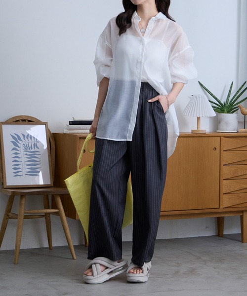 MONO-MART(モノマート)の「【anyway.シリーズ】こなれシアーシャツ (速乾・イージーケア)(シャツ/ブラウス・レディース・アイボリー/ベージュ/ブルー系/スミクロ/サックスブルー系/ピンク/ブラウン・FREE)」の12枚目の写真