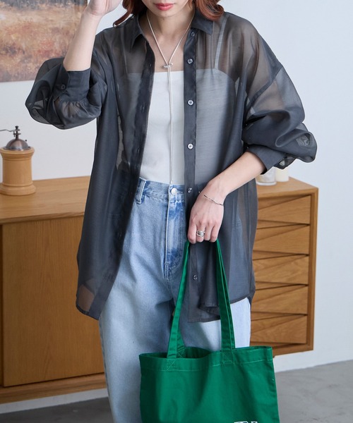 MONO-MART(モノマート)の「【anyway.シリーズ】こなれシアーシャツ (速乾・イージーケア)(シャツ/ブラウス・レディース・アイボリー/ベージュ/ブルー系/スミクロ/サックスブルー系/ピンク/ブラウン・FREE)」の14枚目の写真