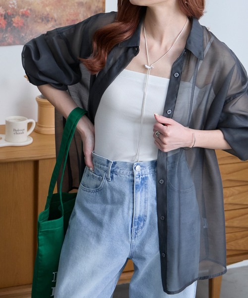 MONO-MART(モノマート)の「【anyway.シリーズ】こなれシアーシャツ (速乾・イージーケア)(シャツ/ブラウス・レディース・アイボリー/ベージュ/ブルー系/スミクロ/サックスブルー系/ピンク/ブラウン・FREE)」の22枚目の写真
