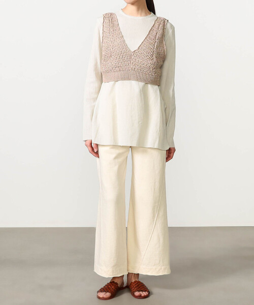 UNFIL(アンフィル)の「UNFIL | ハニーコンボ メッシュニットベスト WOMEN(ベスト・レディース・ベージュ系その他/ブルー系その他5・1)」の12枚目の写真