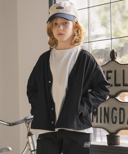 GLOBAL WORK（グローバルワーク）の「スゴラクストレッチ/DRYカーディガン/643123（カーディガン/ボレロ・キッズ・チャコールグレー/アイボリー/ブラック・130cm/140cm/150cm/160cm）」の22枚目の写真